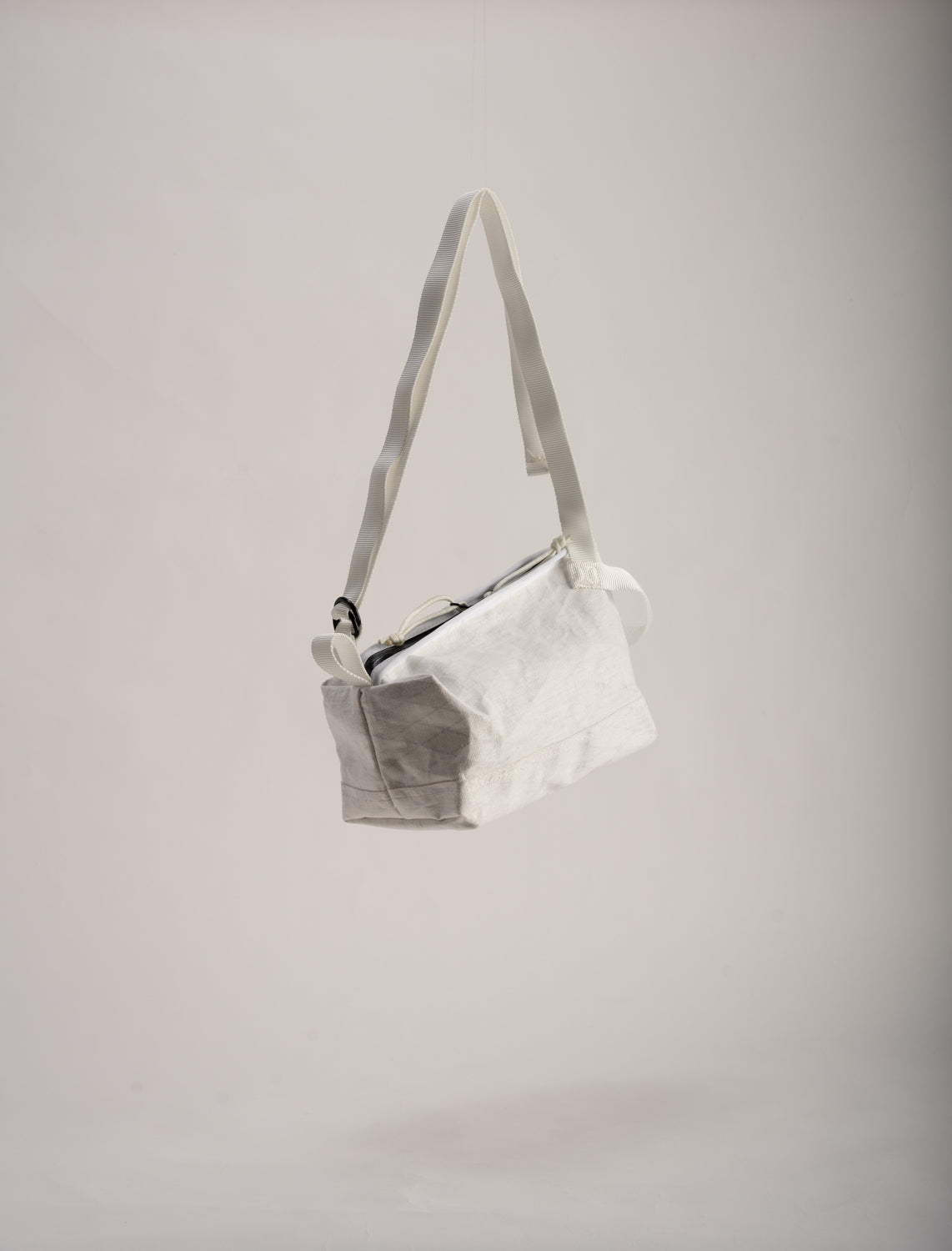 The Anvil Mini - White Hemp Xpac